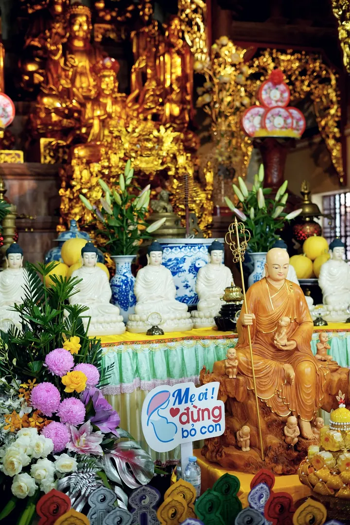 Không gian thờ Phật tại chùa